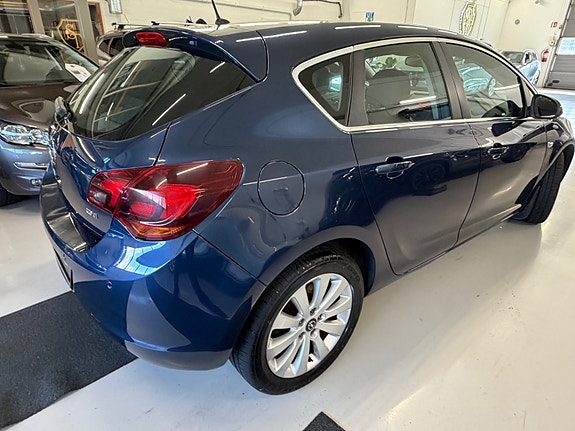 Opel Astra 6 of 30