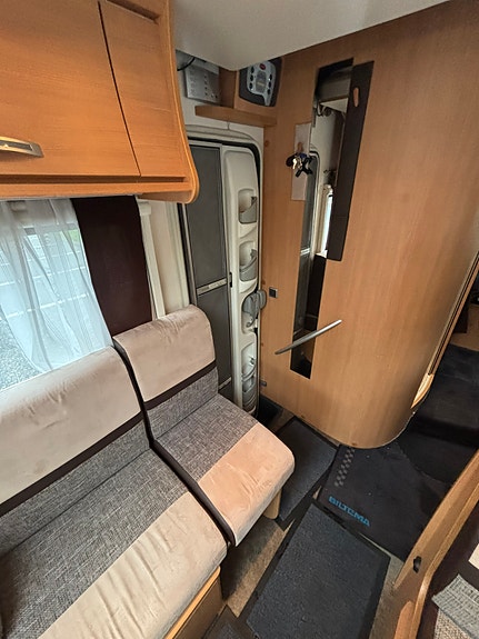 Challenger Genesis 60 13 of 30
