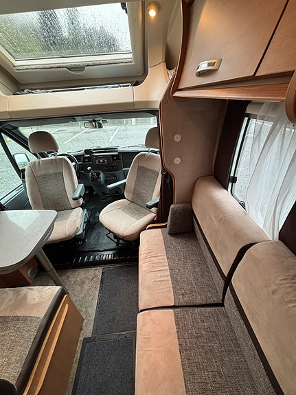 Challenger Genesis 60 18 of 30