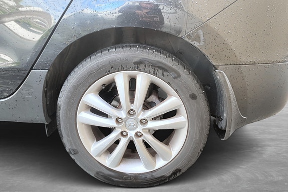 Hyundai Tucson 18 of 27