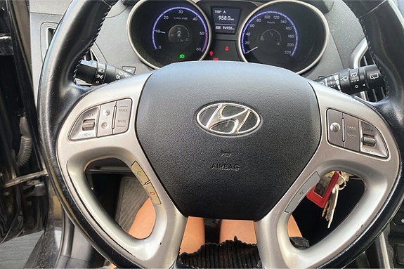 Hyundai Tucson 11 of 27