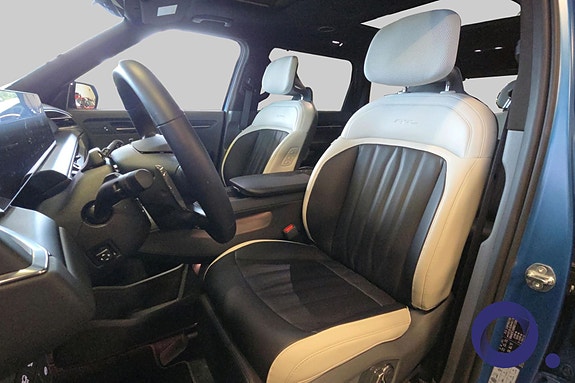 Kia EV9 14 of 30