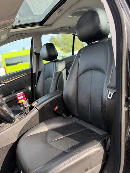 Mercedes-Benz E220 d 13 of 15
