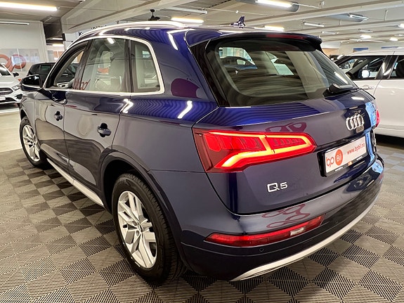 Audi Q5 9 of 30