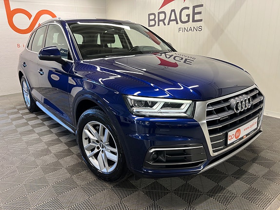 Audi Q5 2 of 30
