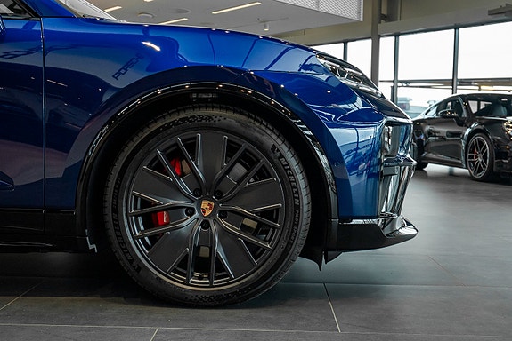 Porsche Macan 5 of 30