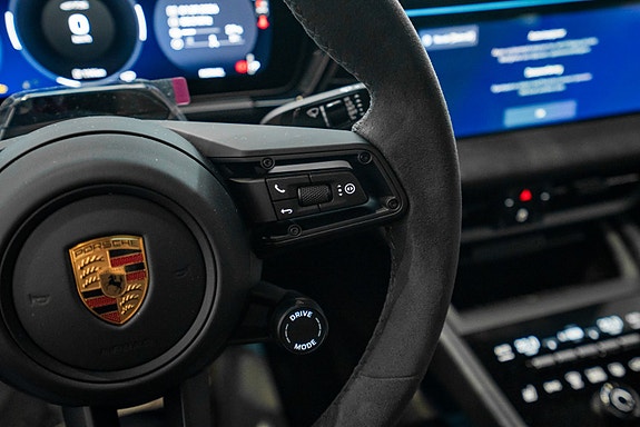 Porsche Macan 20 of 30