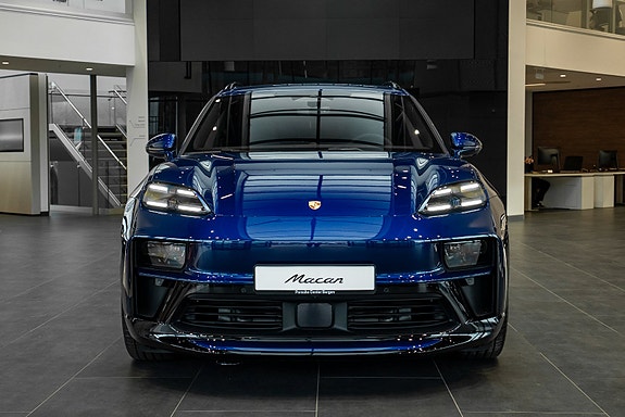 Porsche Macan 2 of 30