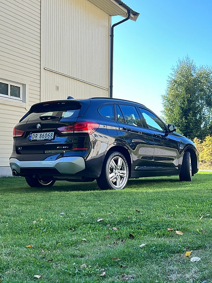 BMW X1 4 of 25