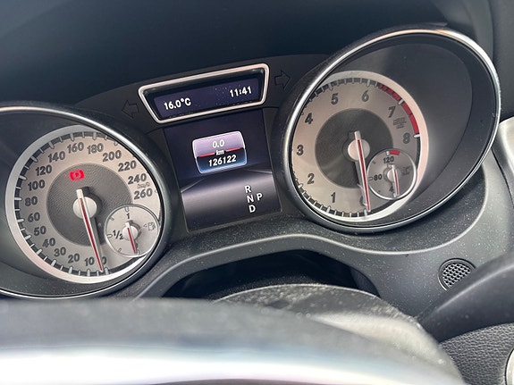 Mercedes-Benz CLA180 10 of 10