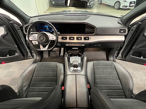 Mercedes-Benz GLE350 de 26 of 30