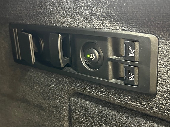 BMW iX 9 of 30