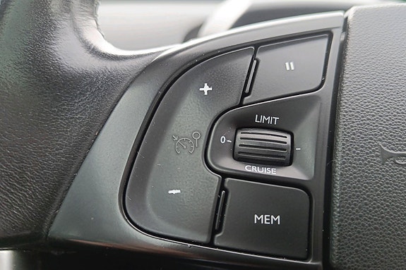 Citroen Grand C4 Picasso 16 of 30