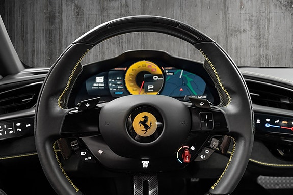 Ferrari SF90 Spider 27 of 30