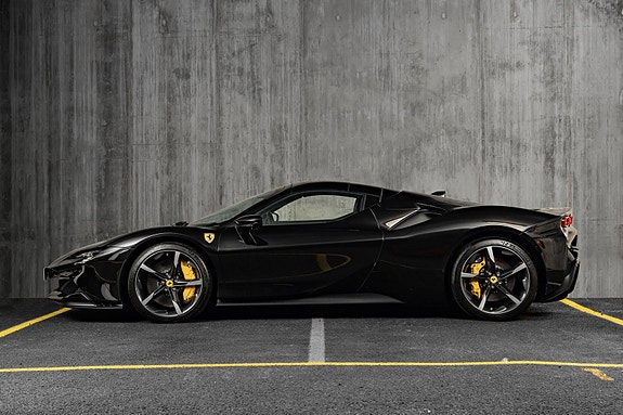 Ferrari SF90 Spider 5 of 30