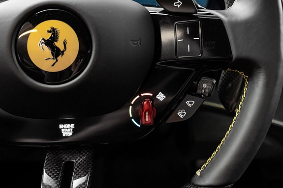 Ferrari SF90 Spider 28 of 30