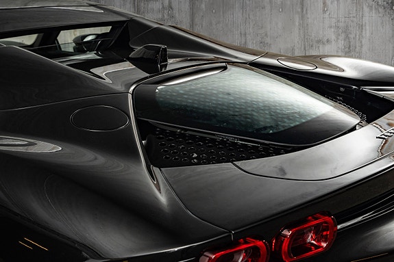 Ferrari SF90 Spider 19 of 30