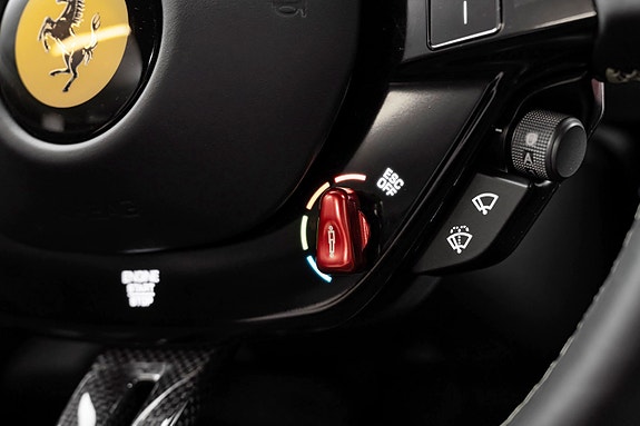 Ferrari SF90 Spider 29 of 30