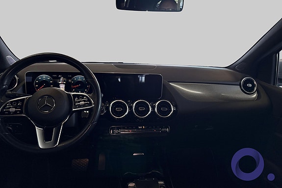 Mercedes-Benz B180 14 of 26