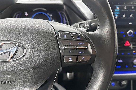 Hyundai IONIQ 26 of 27
