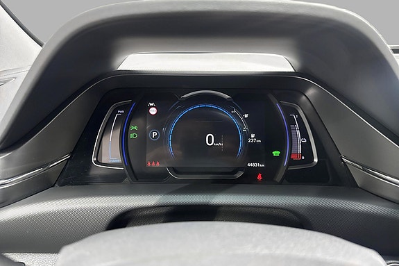 Hyundai IONIQ 13 of 27