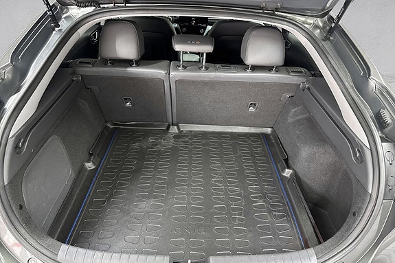 Hyundai IONIQ 16 of 27