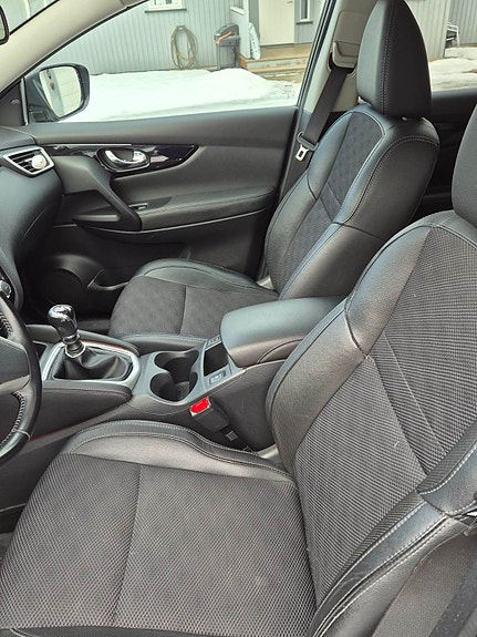 Nissan Qashqai 15 of 15