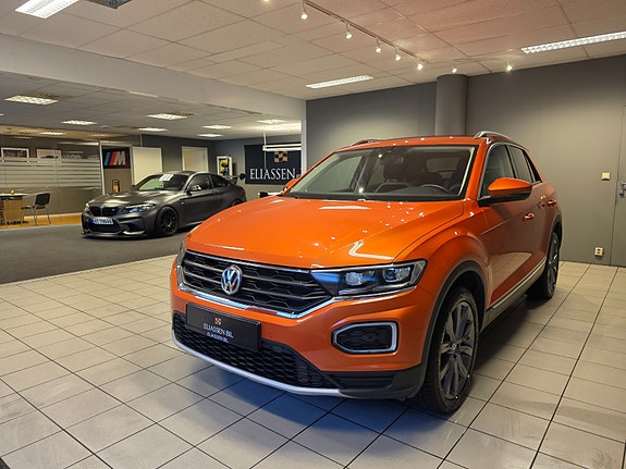 Volkswagen T-Roc 9 of 30