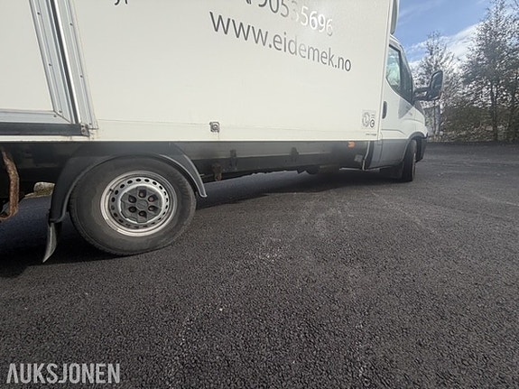 Iveco Daily 9 of 17