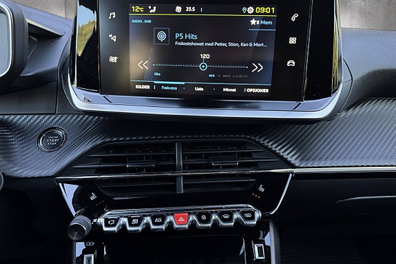 Peugeot 2008 18 of 22