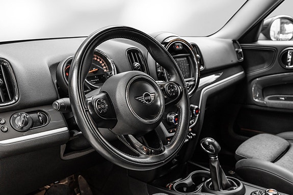 MINI Countryman Cooper SE 10 of 26