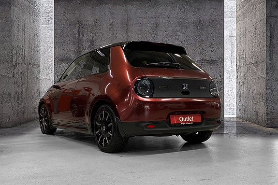 Honda e 2 of 15
