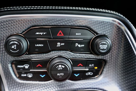 Dodge Challenger 24 of 27