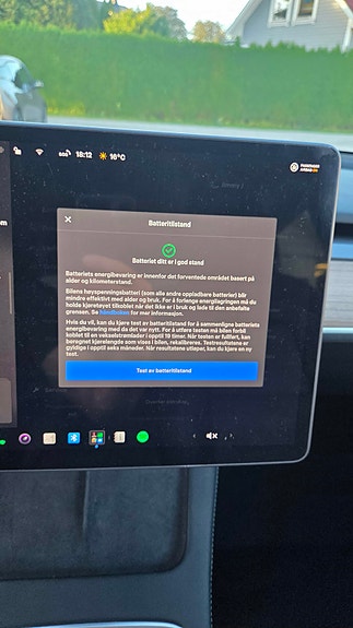 Tesla Model Y 29 of 30