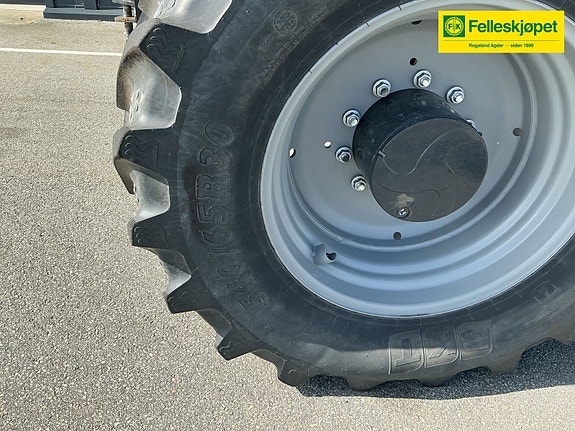 Deutz Fahr 6190 AGROTRON TTV 8 of 16