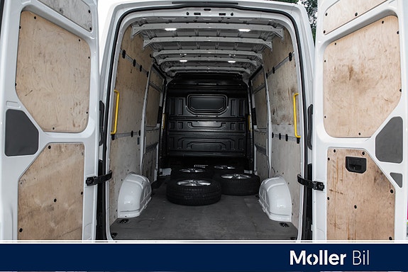 Volkswagen Crafter 16 of 24