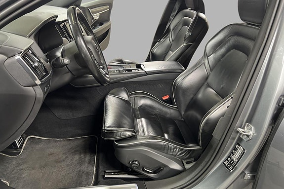 Volvo S90 12 of 30