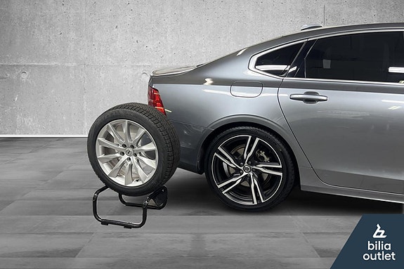 Volvo S90 30 of 30