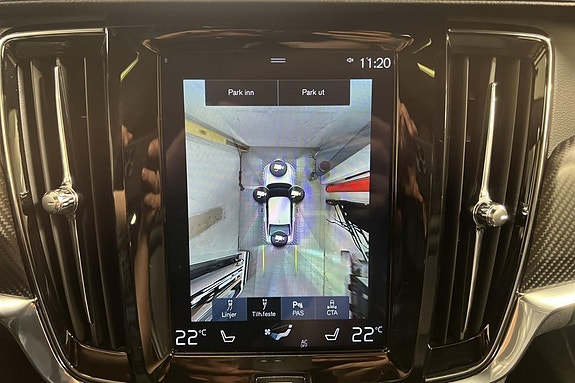 Volvo S90 18 of 30