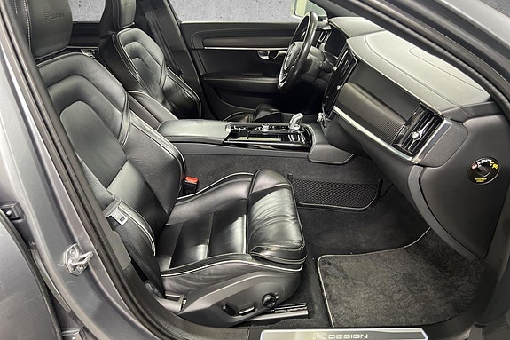 Volvo S90 23 of 30
