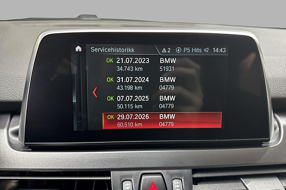 BMW 225xe 27 of 29