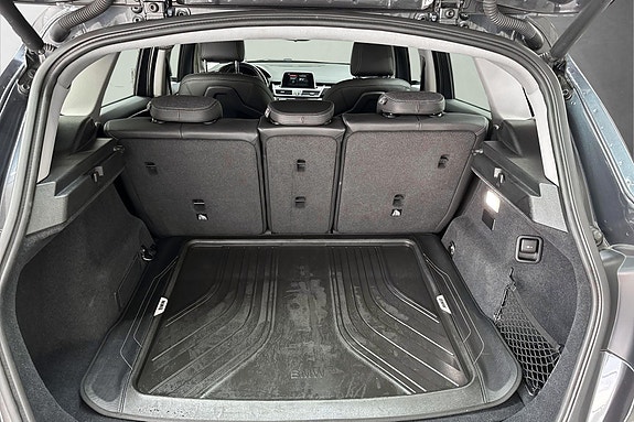 BMW 225xe 18 of 29