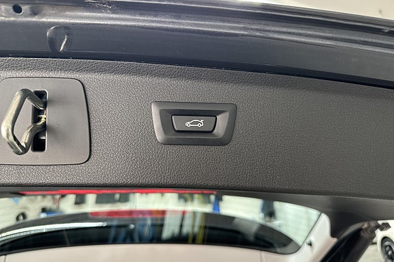 BMW 225xe 20 of 29