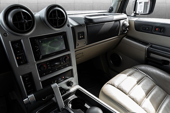 Hummer H2 18 of 30