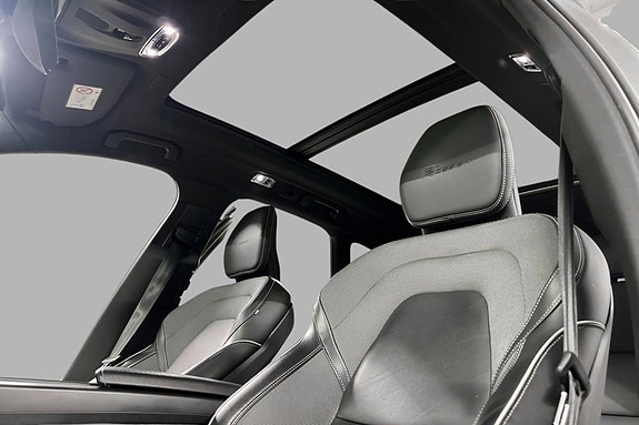 Volvo XC60 13 of 27