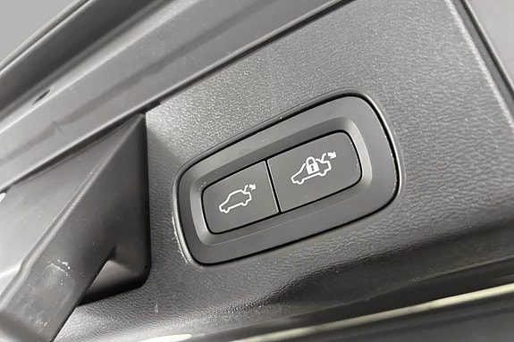 Volvo XC60 23 of 27