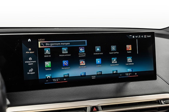 BMW iX 25 of 30