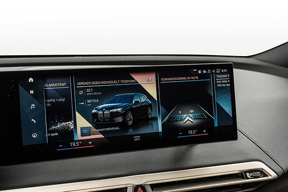 BMW iX 24 of 30