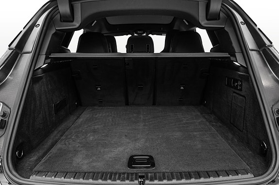 BMW iX 29 of 30