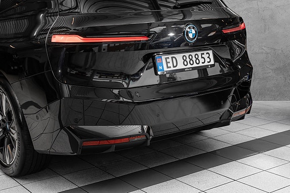 BMW iX 6 of 30